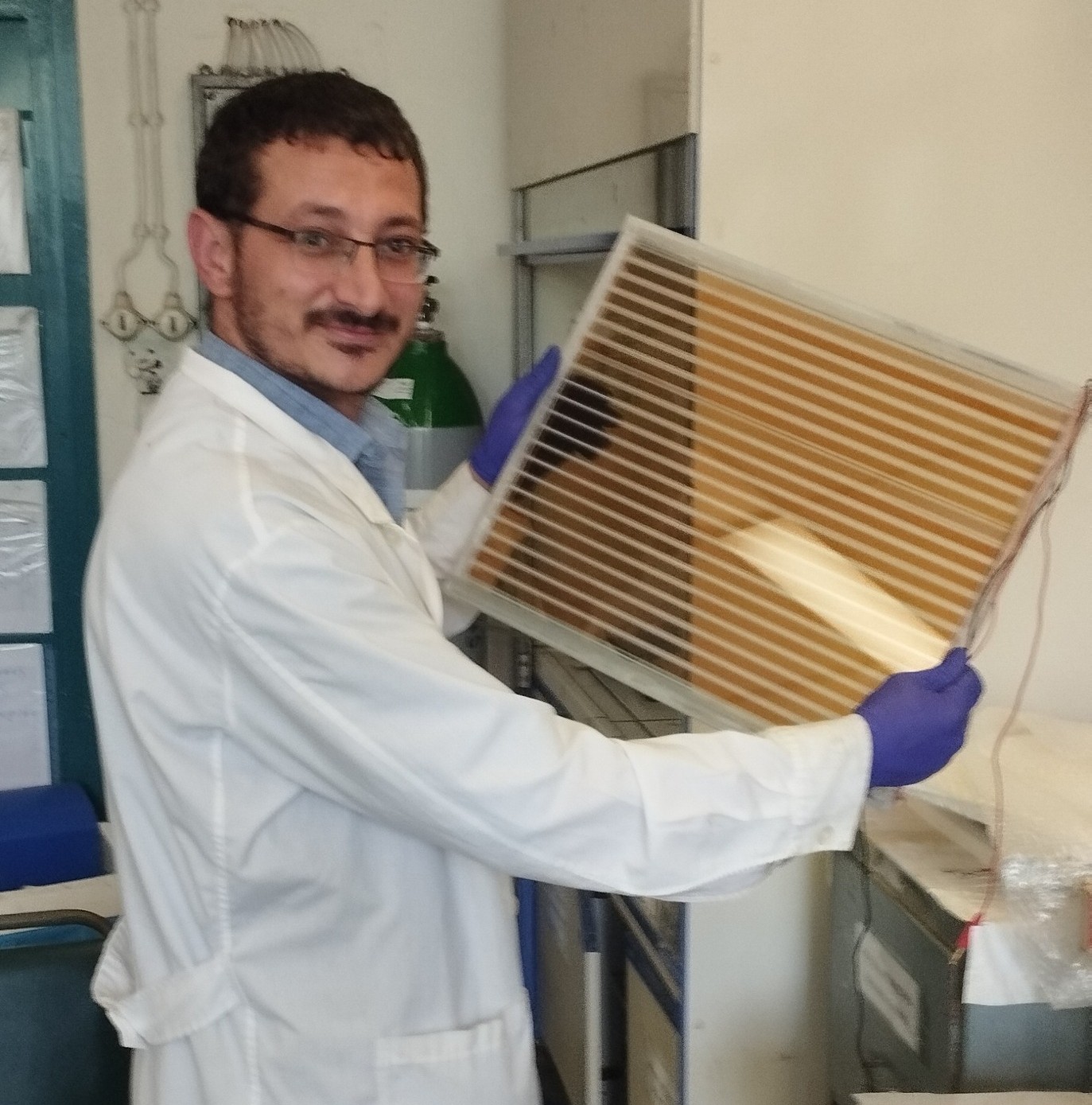 Large-scale solar cell technology